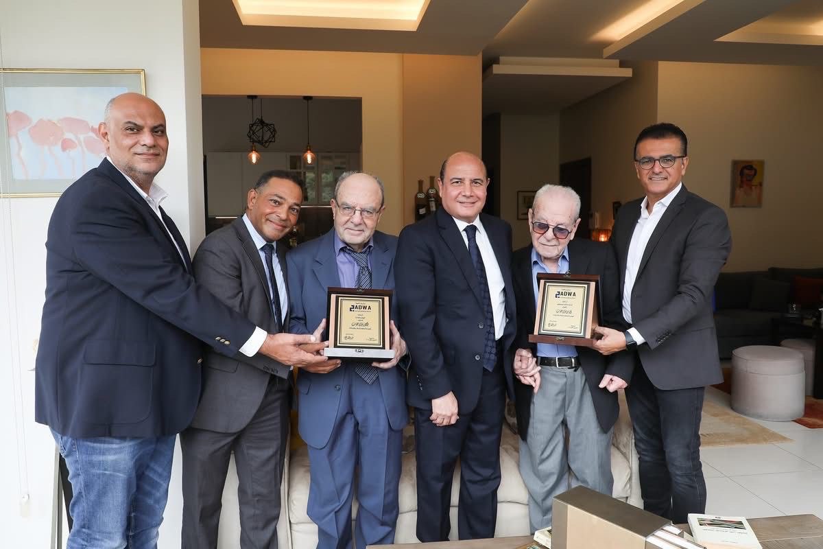 تكريم الأستاذين الياس وفكتور سحاب